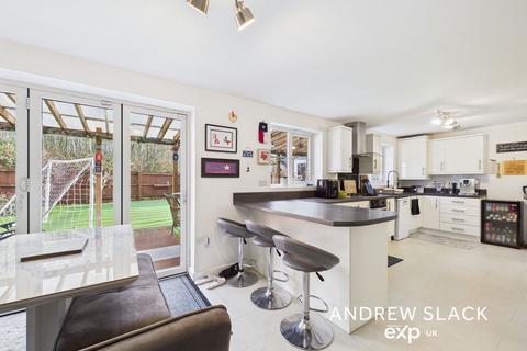 4 bedroom detached house for sale, Owston Road, Nottingham NG15