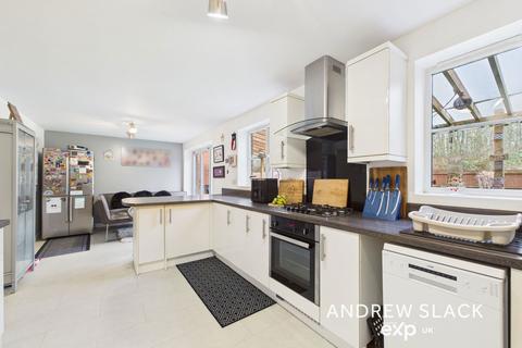 4 bedroom detached house for sale, Owston Road, Nottingham NG15