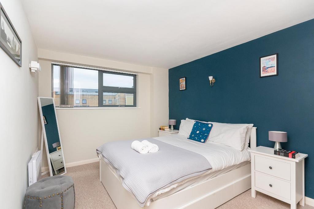 1 D3 R7 CC - Bedroom D.jpg