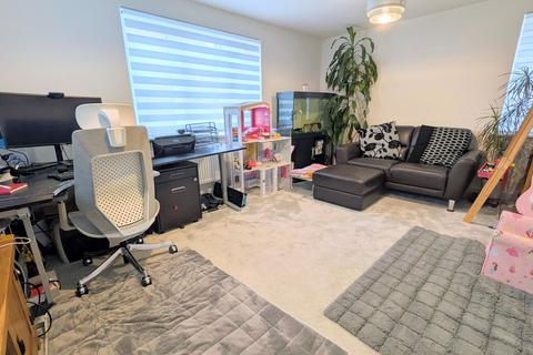 3 bedroom detached house for sale, Arrowhead Avenue, St Neots, Cambridgeshire.