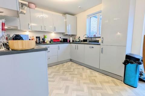 3 bedroom detached house for sale, Arrowhead Avenue, St Neots, Cambridgeshire.