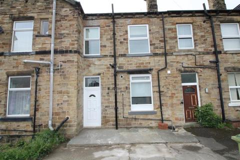 2 bedroom terraced house to rent, Bradford Road, Batley