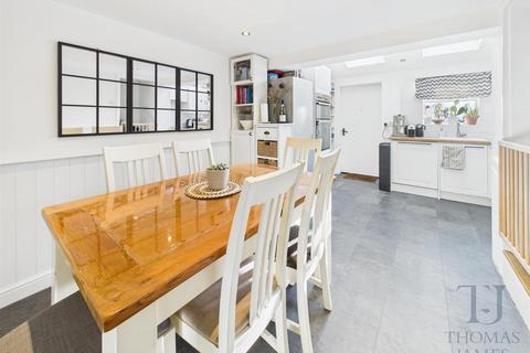 3 bedroom terraced house for sale, Easthorpe Street, Ruddington, Nottingham