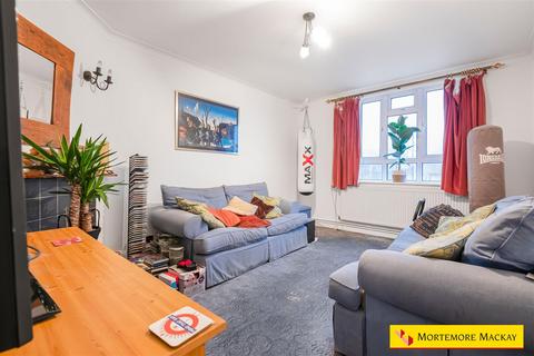 2 bedroom apartment for sale, Chaseville Park Road, London