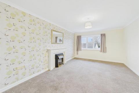 2 bedroom flat for sale, Town Farm Court, Braunton EX33