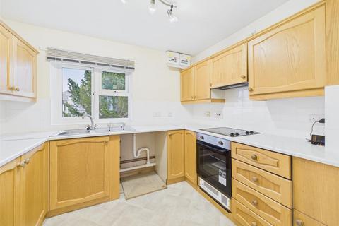 2 bedroom flat for sale, Town Farm Court, Braunton EX33