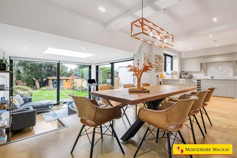 4 bedroom semi-detached house for sale, The Orchard, London