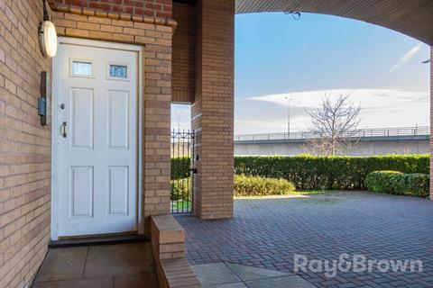 2 bedroom flat for sale, Cardiff CF11
