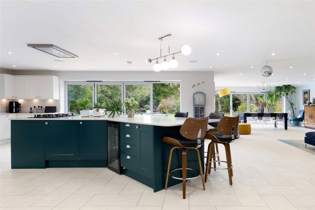 Kitchen/Dining