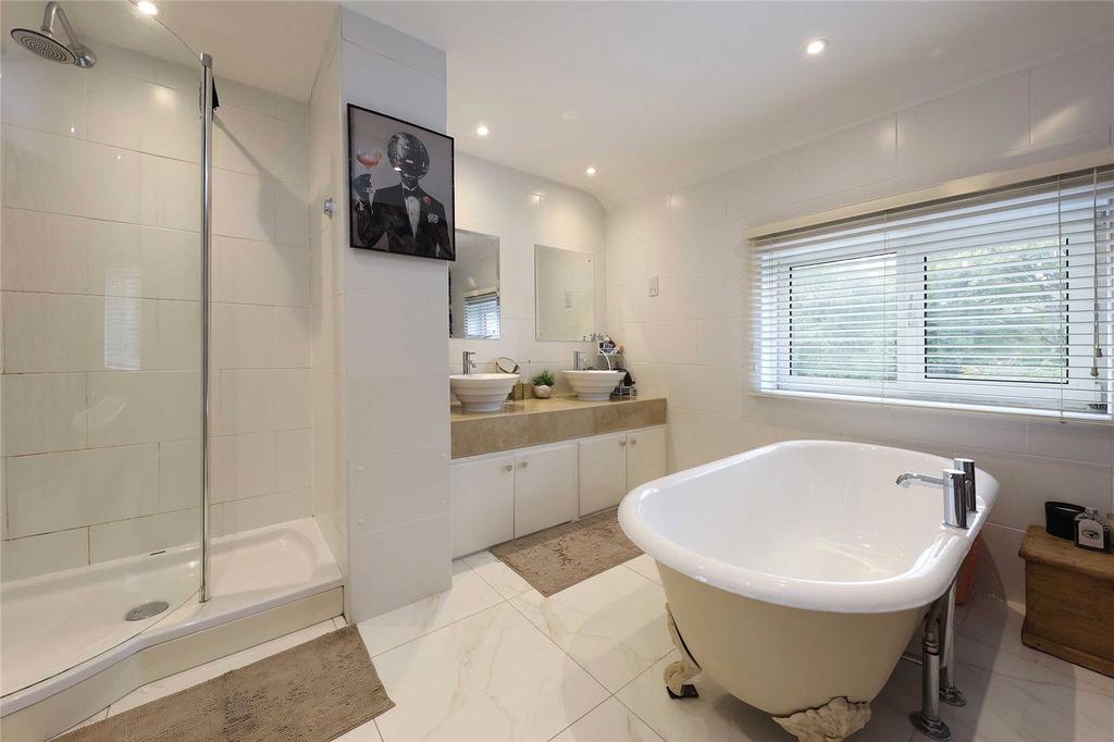 Bath/Shower Room
