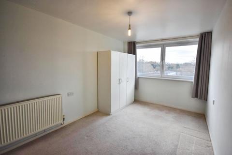 1 bedroom apartment to rent, Justin Close, Brentford
