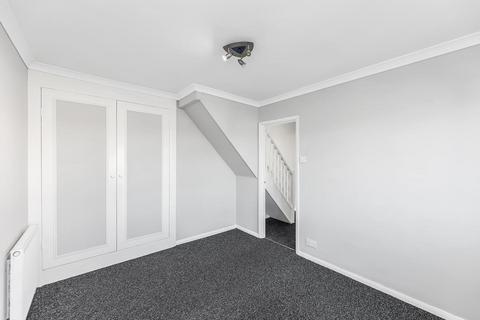 undefined, Field Close, Chingford