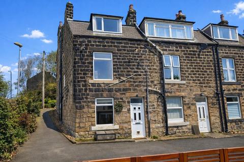 2 bedroom end of terrace house for sale, Victoria Road, Guiseley, Leeds