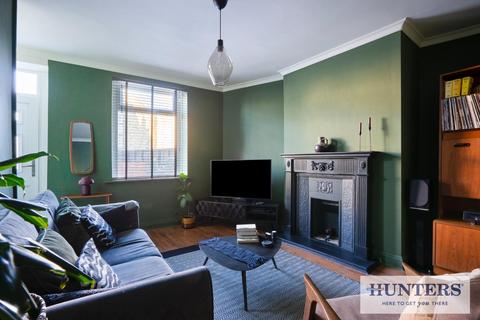 2 bedroom end of terrace house for sale, Victoria Road, Guiseley, Leeds