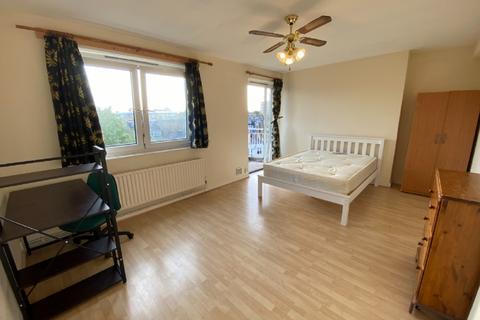 3 bedroom flat to rent, London NW1