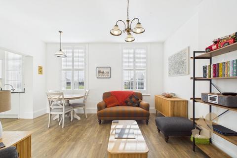 2 bedroom apartment for sale, Napier Road, Colchester