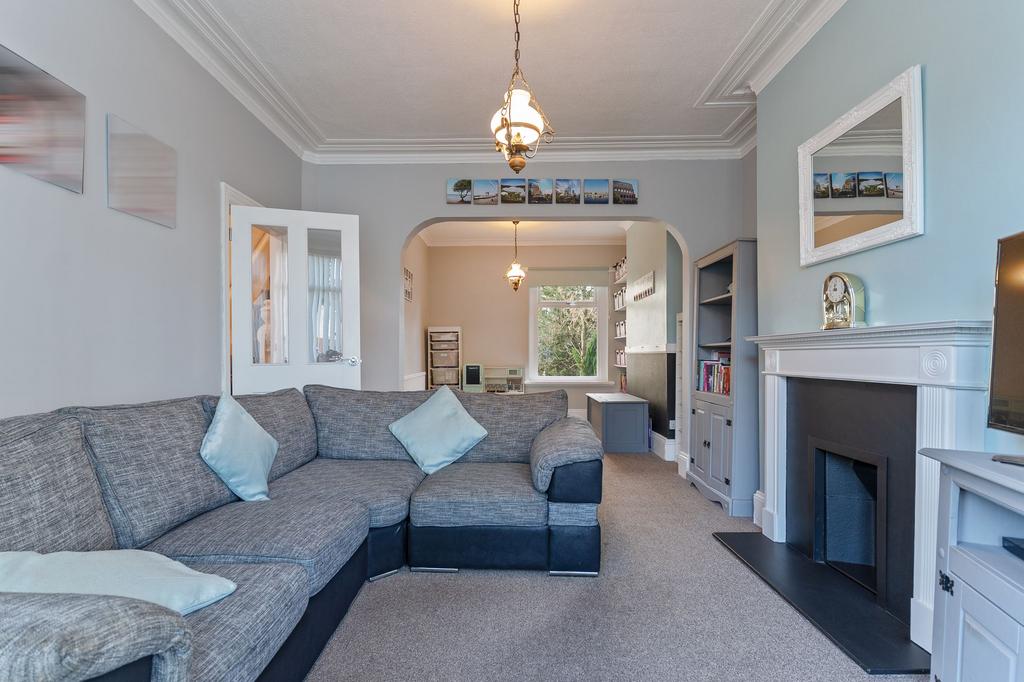 Living Room/Dining Room