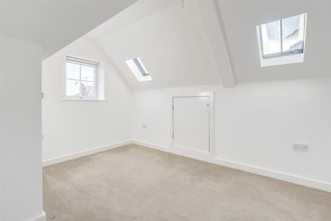 2 bedroom flat for sale, Coast Apartments, 25-27 Wordsworth Road, Worthing, BN11