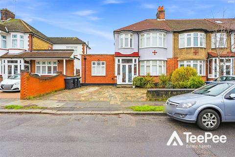 4 bedroom terraced house to rent, Wentworth Gardens, London