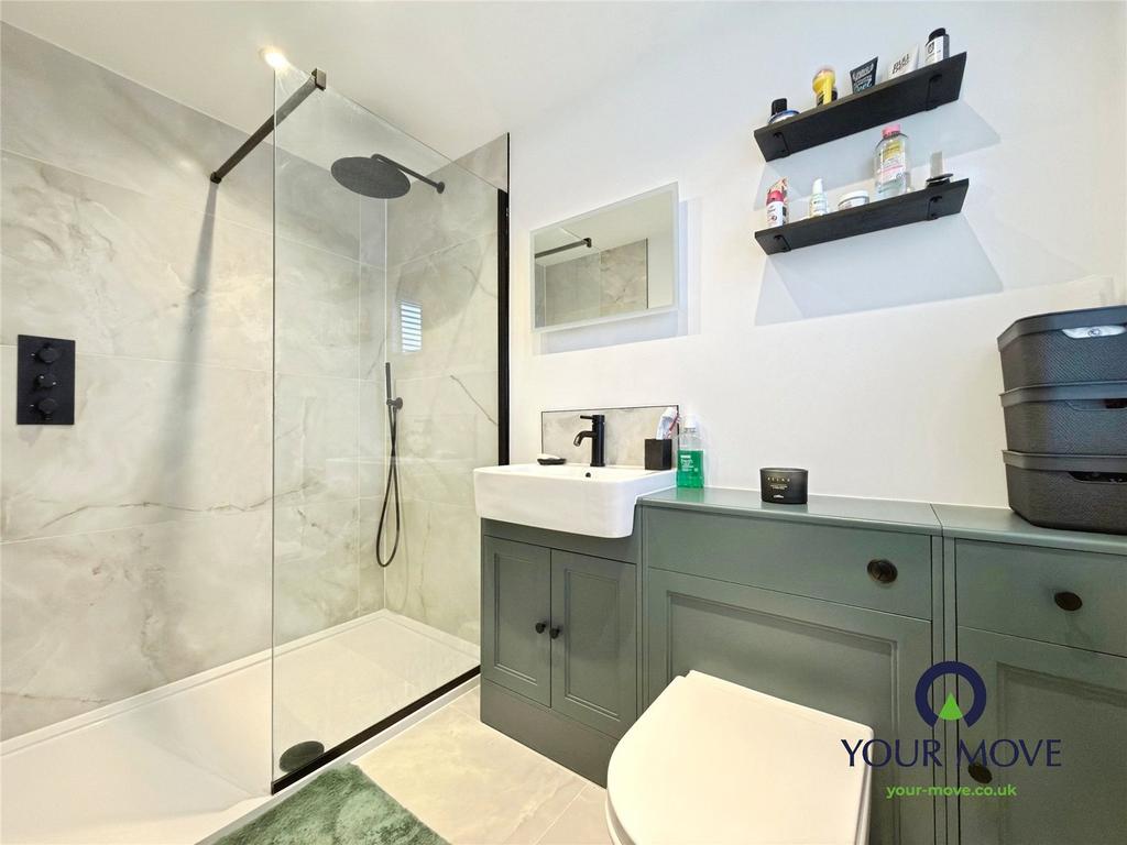 Ensuite