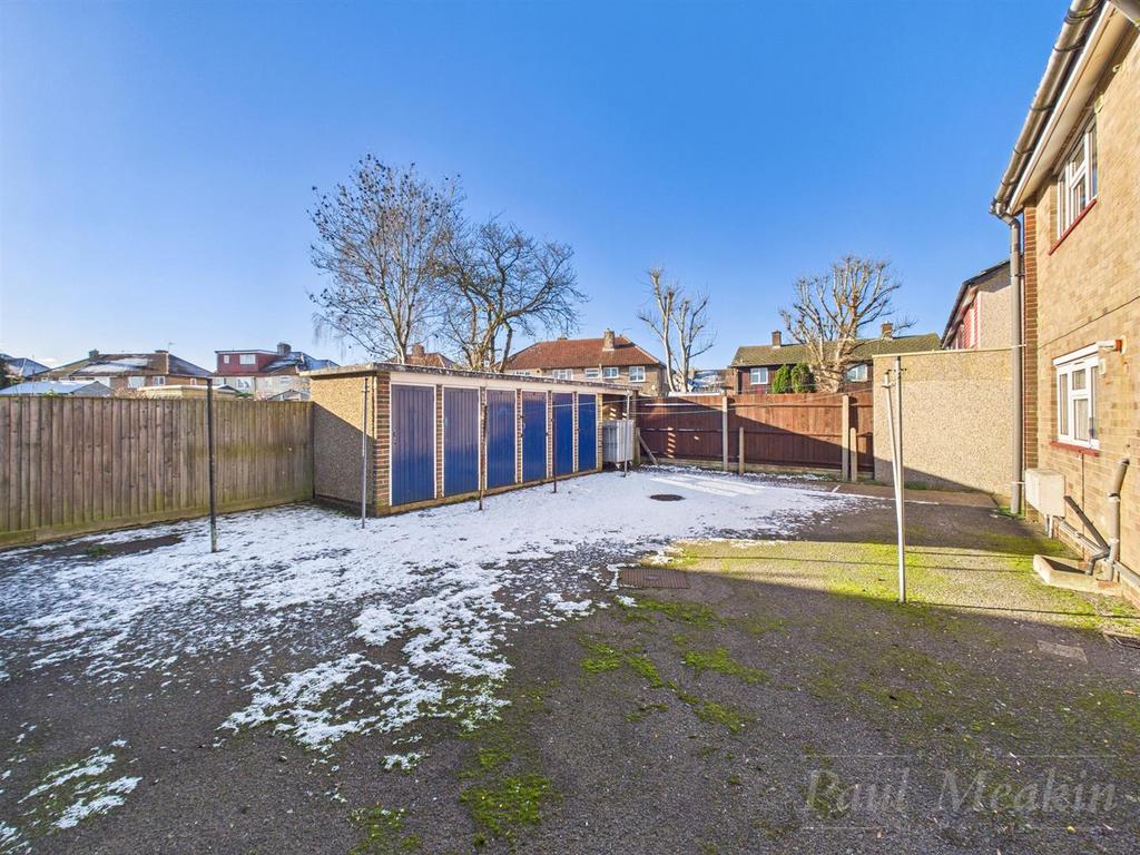 Chertsey Crescent