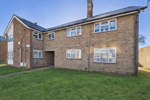 1 bedroom maisonette for sale, Chertsey Crescent, New Addington