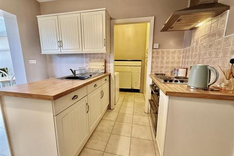 2 bedroom terraced house for sale, Iona Road, Carr Hill, Gateshead
