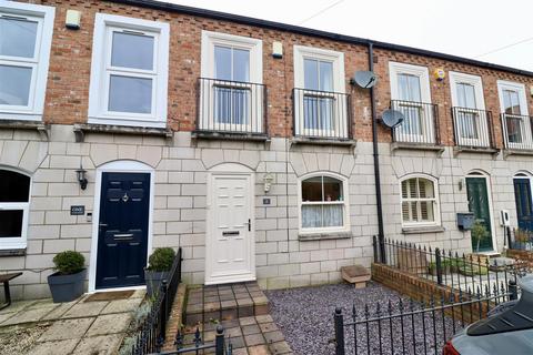 3 bedroom terraced house for sale, Chapmangate, Pocklington, York
