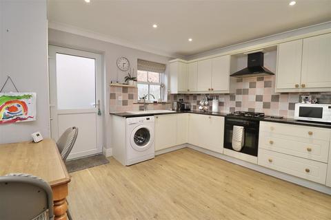3 bedroom terraced house for sale, Chapmangate, Pocklington, York