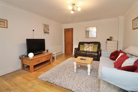 3 bedroom terraced house for sale, Chapmangate, Pocklington, York