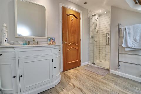 undefined, Chapmangate, Pocklington, York