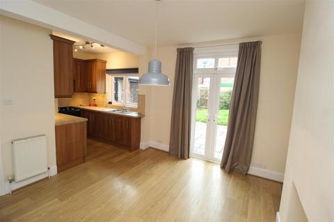 3 bedroom terraced house to rent, Heavitree