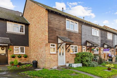 undefined, Middle Lane, Epsom KT17