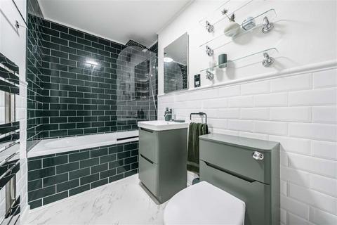 1 bedroom flat to rent, Southwick Street, London W2