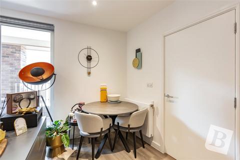 2 bedroom property for sale, Dearborn House, 2 Fairmont Road, Rainham, RM13