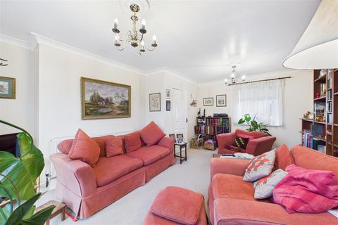 undefined, Warwick Road, Balderton, Newark