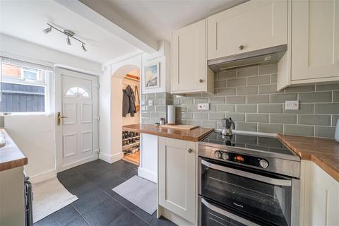 undefined, Clapham MK41