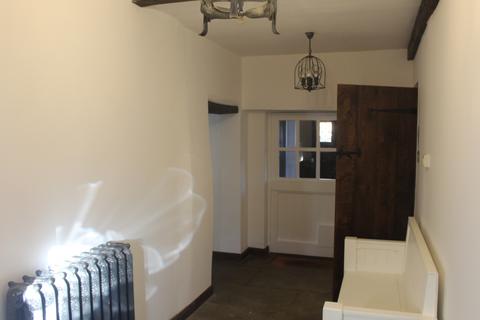 3 bedroom semi-detached house to rent, Croft Lane, Staverton, NN11 6JE