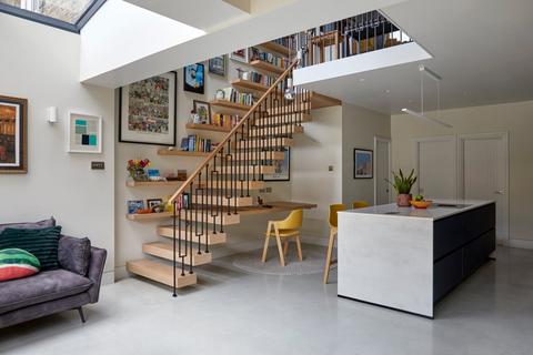 4 bedroom terraced house for sale, Overcliff Road, London, SE13