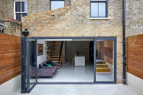 4 bedroom terraced house for sale, Overcliff Road, London, SE13