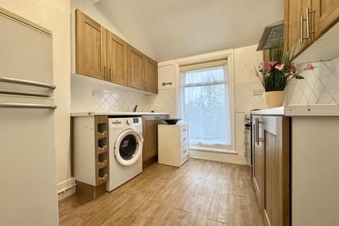 2 bedroom flat to rent, Green Dragon Lane, Winchmore Hill, N21