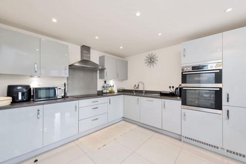 5 bedroom detached house for sale, Tanner Drive, Godmanchester PE29