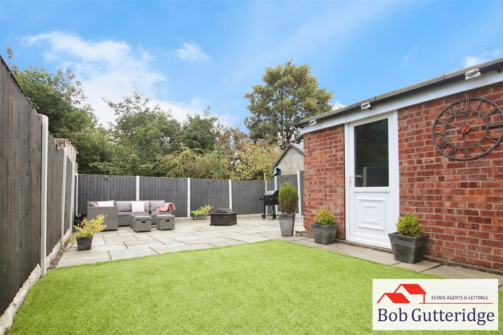 Enclosed landscaped rear garden