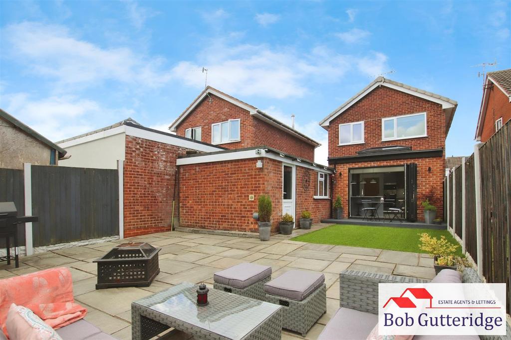 Enclosed landscaped rear garden