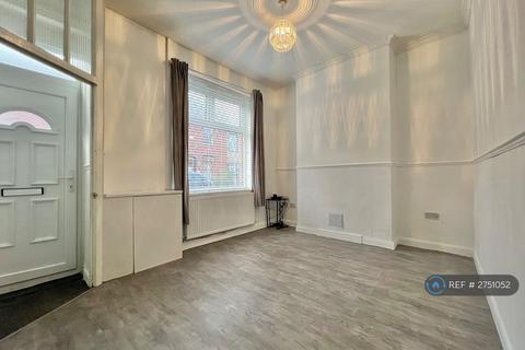 2 bedroom terraced house to rent, Herbert Street, Oldham, OL4