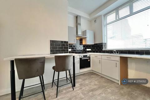 2 bedroom terraced house to rent, Herbert Street, Oldham, OL4