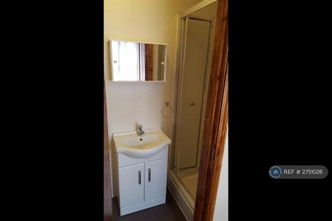 1 bedroom in a house share to rent, A, Thornton Heath, CR7