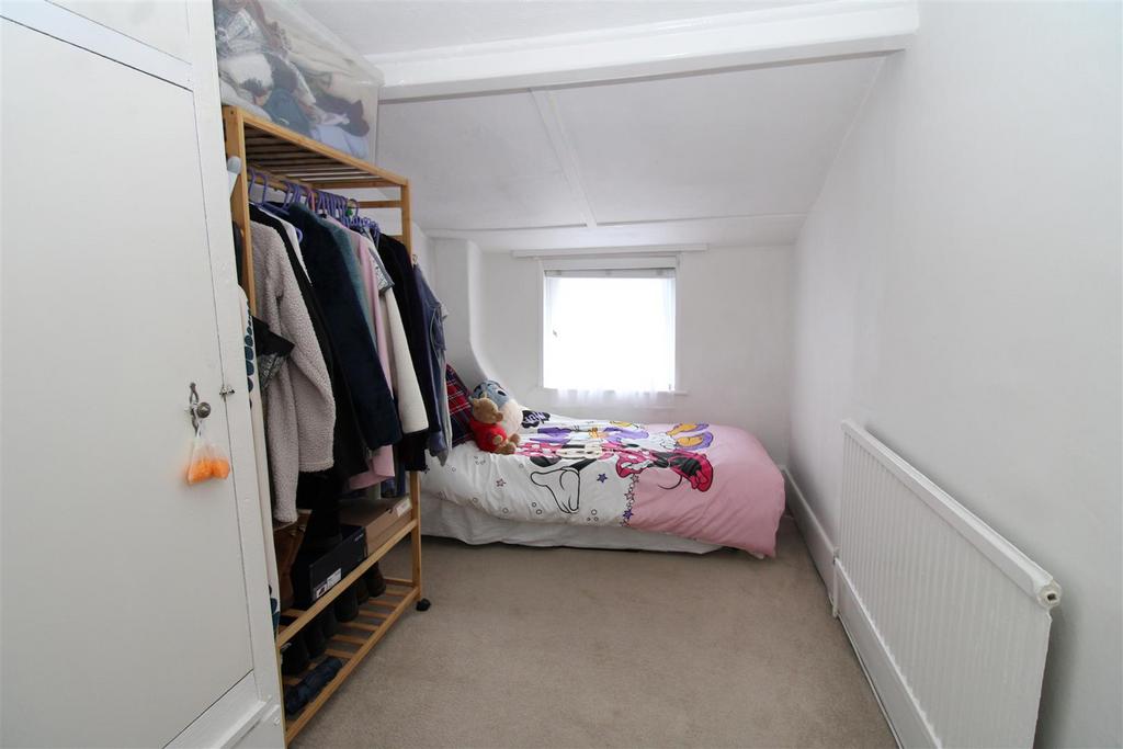Bed 3.JPG