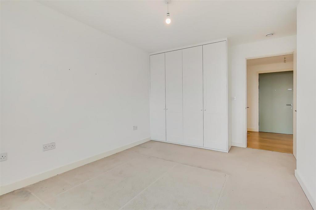 4 Main Bedroom-0.jpg