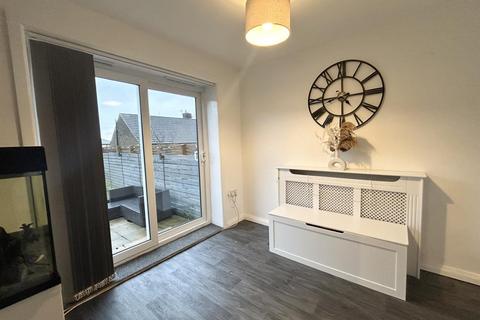 3 bedroom semi-detached house for sale, Beechwood Road, Halifax HX2